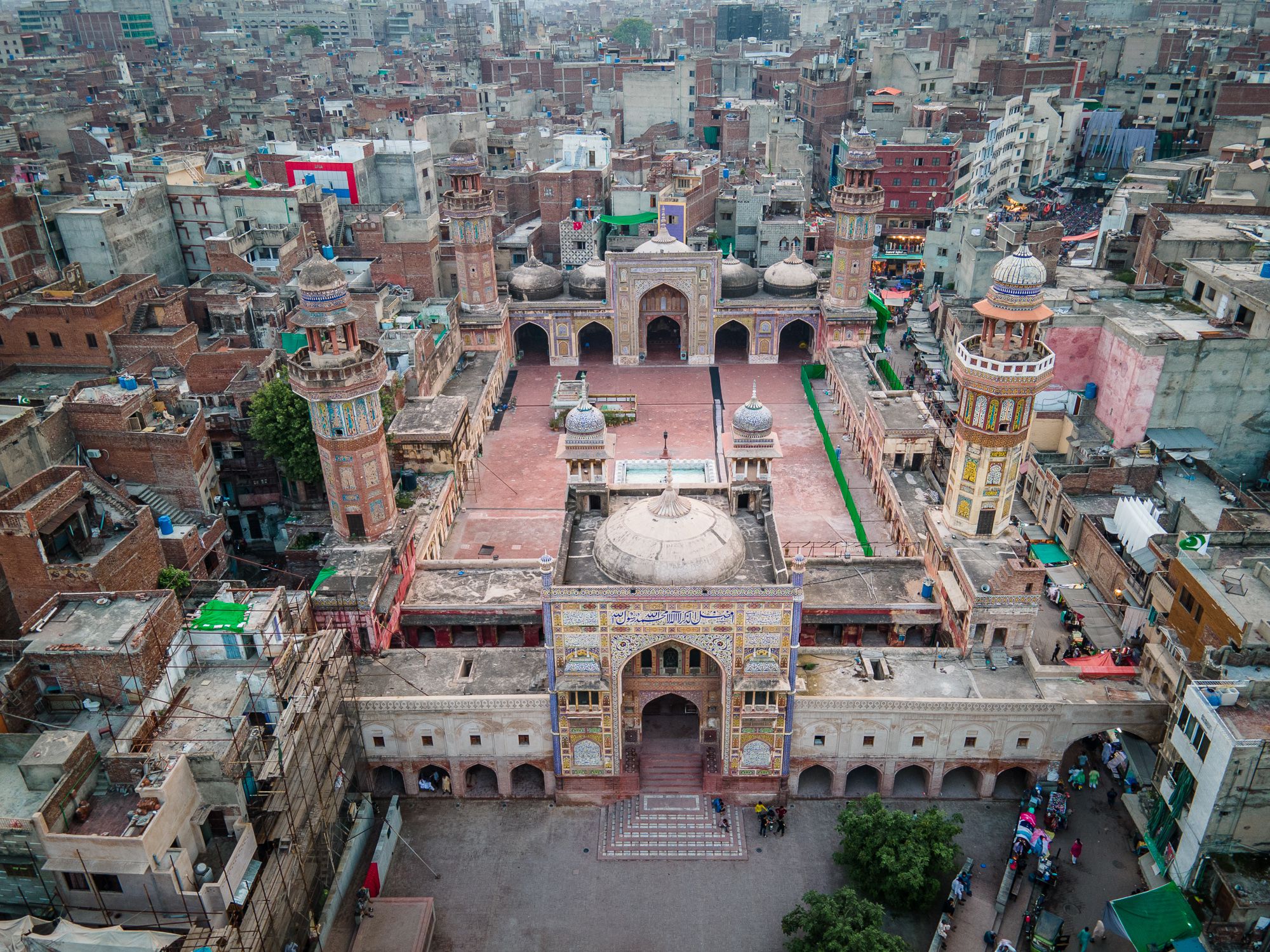 old lahore drone shot