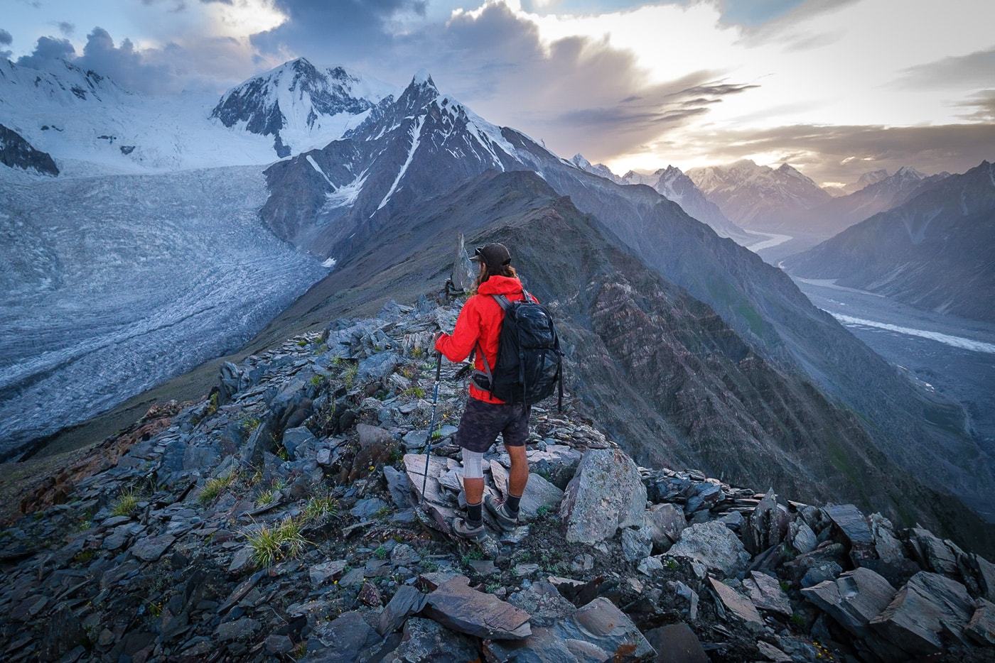 Atlas adventure 2024 camera backpack