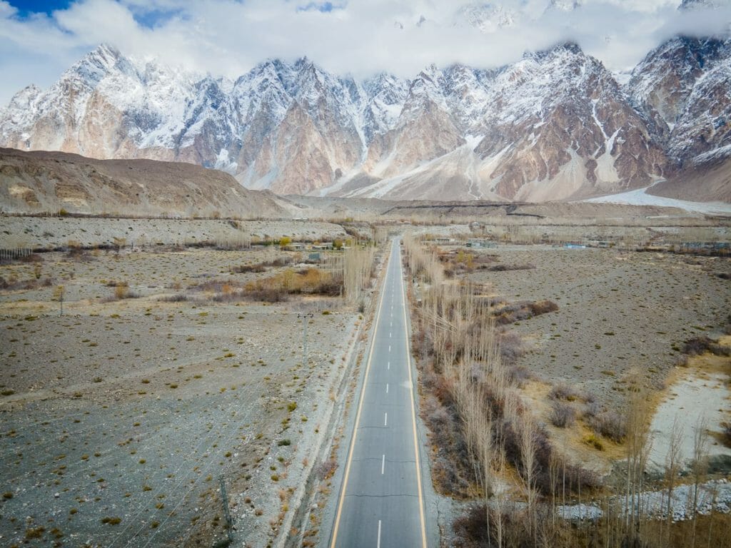 karakoram highway passu