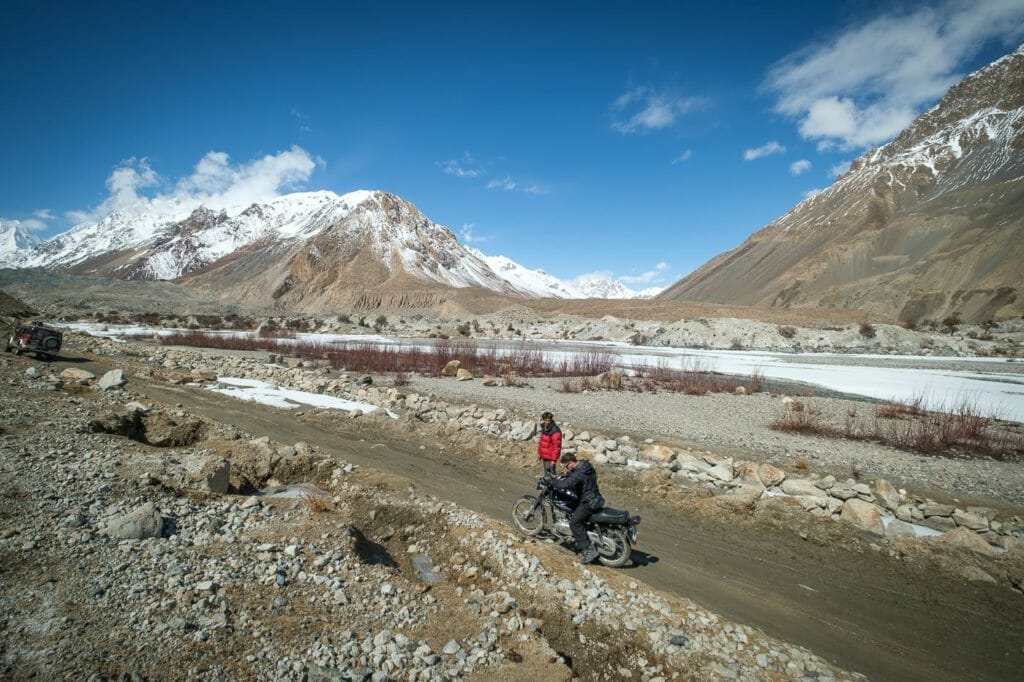 driving the Karakoram highway